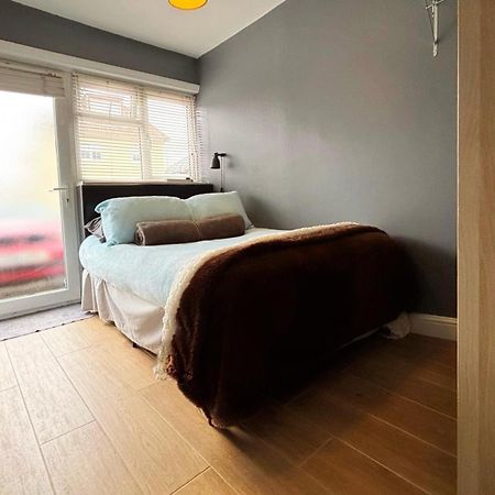 Shirley Apartments, Cozy Studio, Self Check In, 10 Min Drive To City Centre, Walking To Redbridge Train Station Саутгемптон Екстер'єр фото