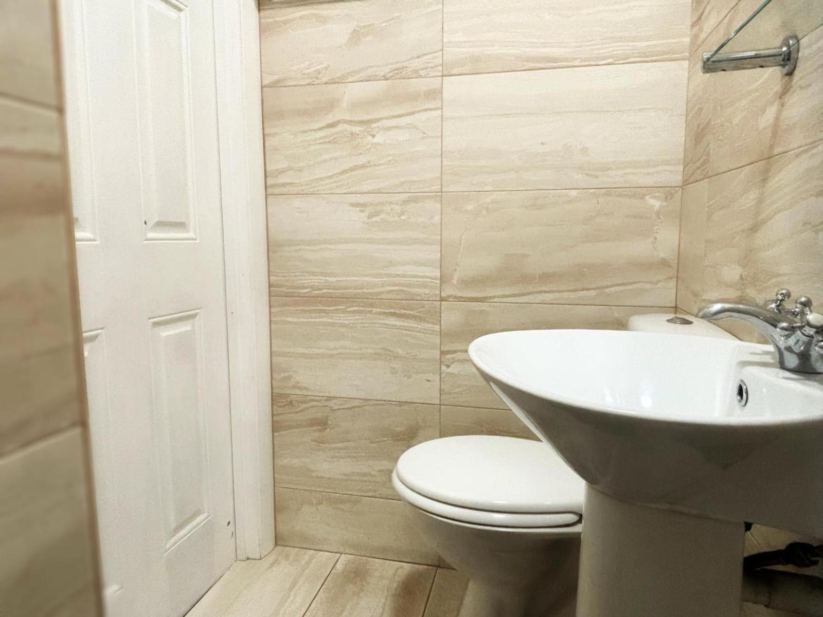 Shirley Apartments, Cozy Studio, Self Check In, 10 Min Drive To City Centre, Walking To Redbridge Train Station Саутгемптон Екстер'єр фото