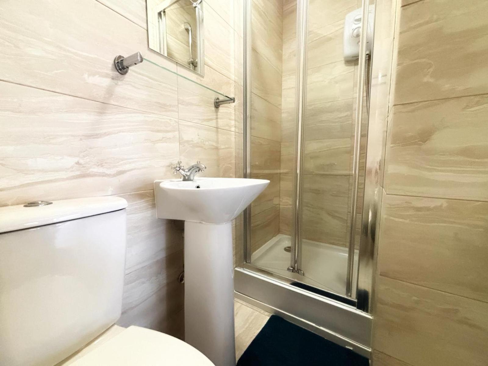 Shirley Apartments, Cozy Studio, Self Check In, 10 Min Drive To City Centre, Walking To Redbridge Train Station Саутгемптон Екстер'єр фото